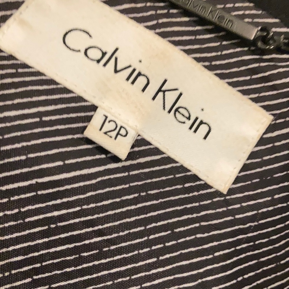 Clavin Klein suit -navy swing a-line skirt scallop edge jacket 3-button classic